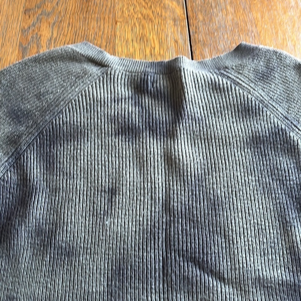 American Eagle Pullover Sweater Green Tie Dye Size Medium Long Sleeves - Picture 13 of 14